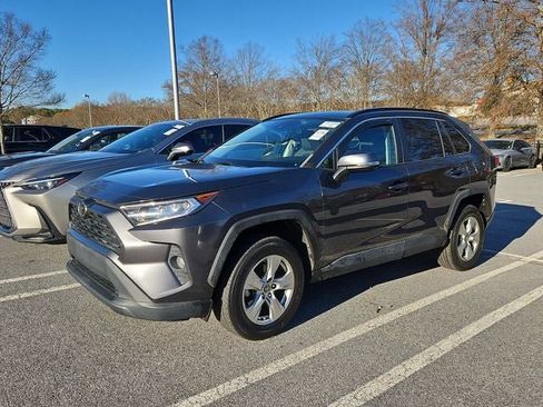 Used 2021 Toyota RAV4 XLE image 4