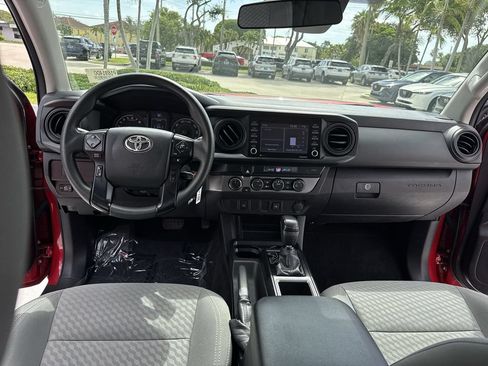 Used 2021 Toyota Tacoma SR AWD/4WD image 36