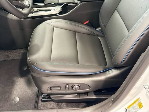 New 2026 Buick Envista Sport Touring w/ Convenience I Package FWD image 17