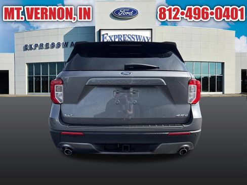 Used 2023 Ford Explorer XLT w/ Equipment Group 202A AWD/4WD image 14