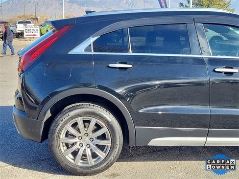 Used 2019 Cadillac XT4 Premium Luxury image 4