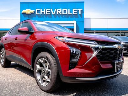 Certified 2025 Chevrolet Trax LT w/ Driver Confidence Package