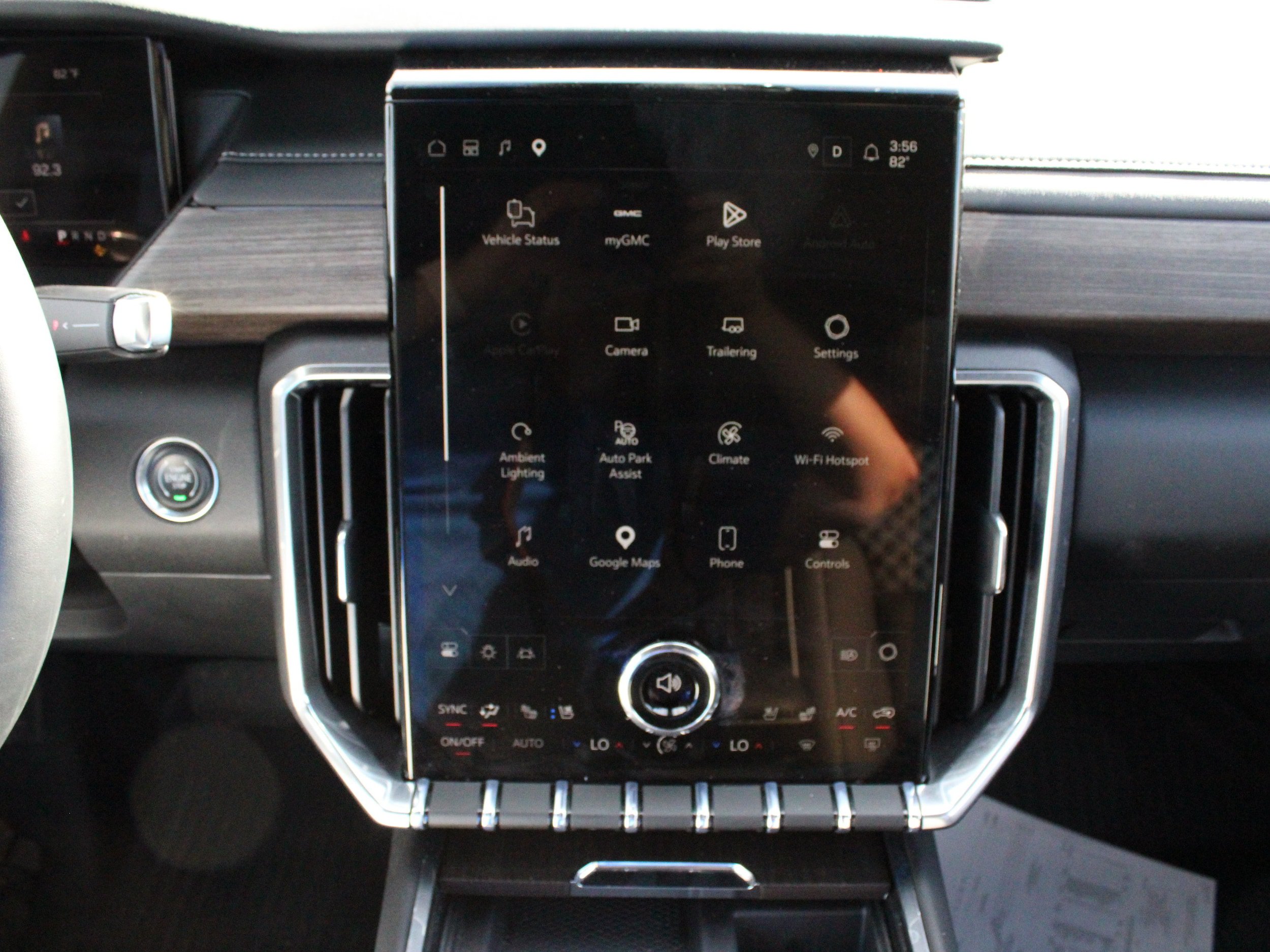Used 2026 GMC Acadia Denali w/ Super Cruise Package AWD/4WD image 13