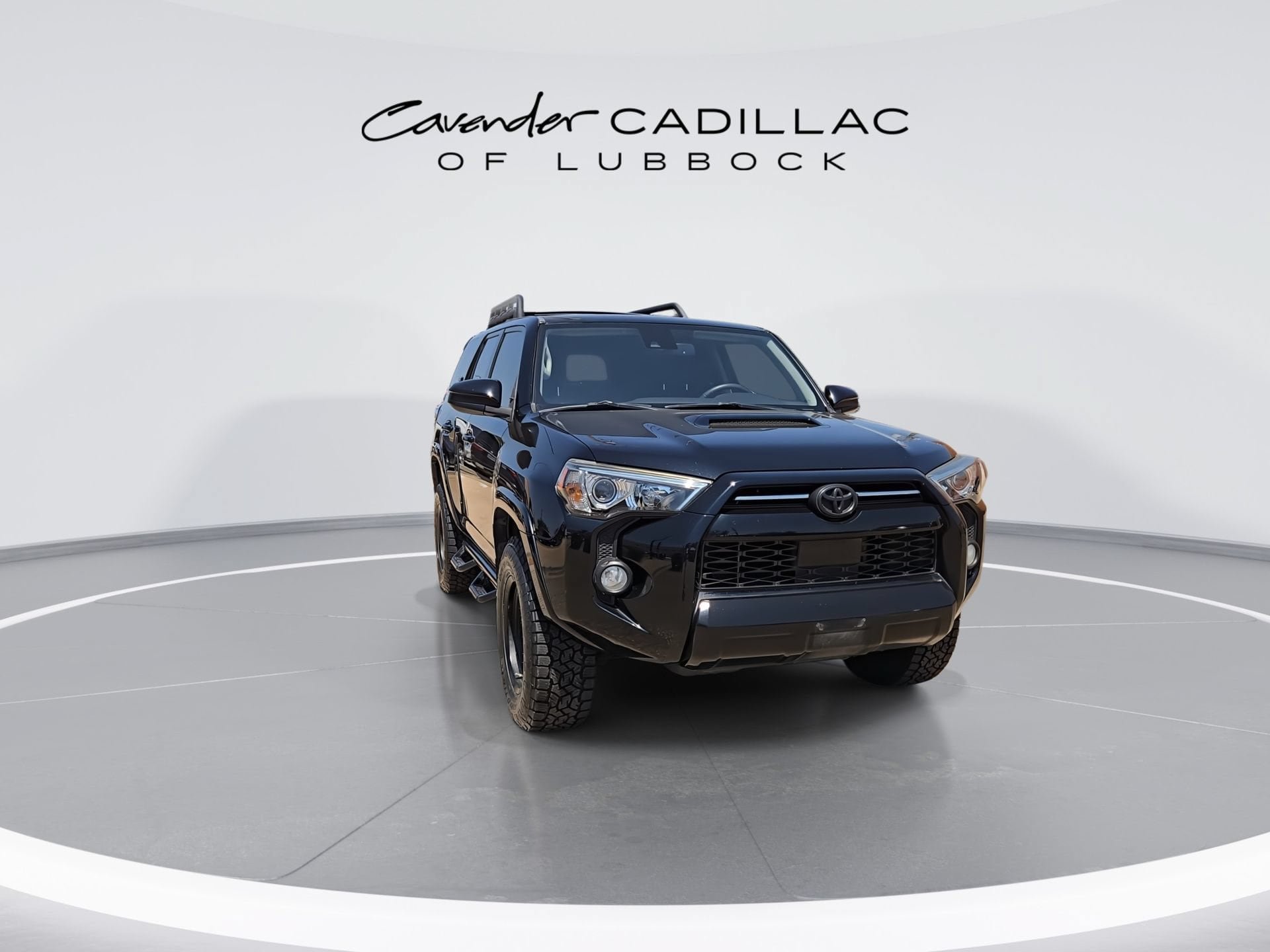 Used 2020 Toyota 4Runner TRD Off-Road AWD/4WD image 2