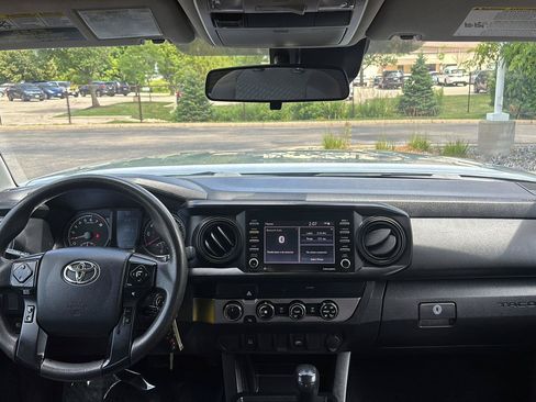 Used 2020 Toyota Tacoma SR AWD/4WD image 20