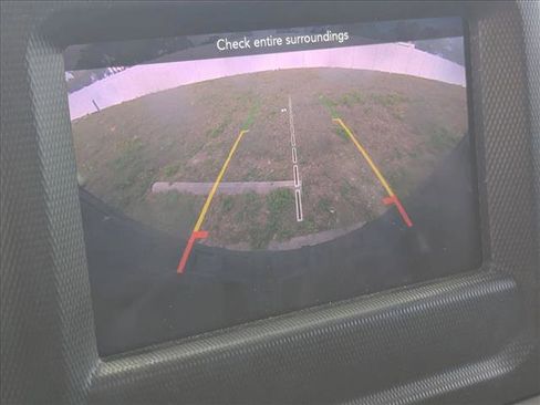 Used 2019 Jeep Wrangler Unlimited Sahara w/ Safety Group image 11