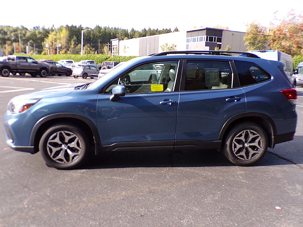 Used 2019 Subaru Forester Premium AWD/4WD image 4