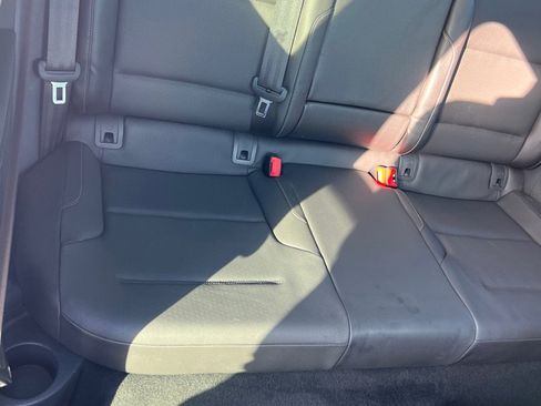 Used 2015 Volkswagen Golf S image 15