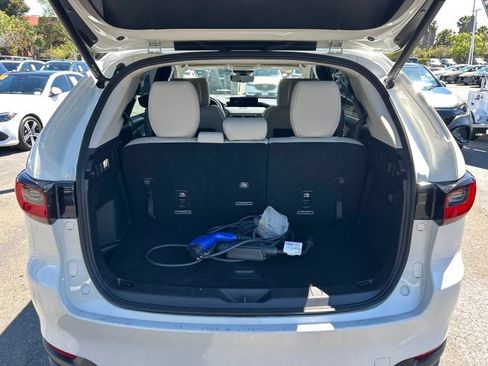 Used 2024 MAZDA CX-90 Plug-In Hybrid w/ Preferred AWD/4WD image 5