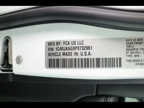 Certified 2023 Jeep Grand Cherokee L Laredo w/ Luxury Tech Group I AWD/4WD image 31
