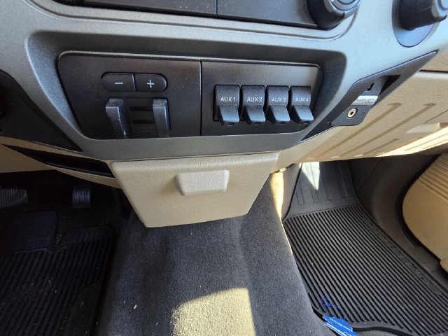 Used 2015 Ford F250 XLT w/ XLT Premium Package AWD/4WD image 20