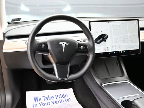 Used 2023 Tesla Model 3 Standard Range image 35