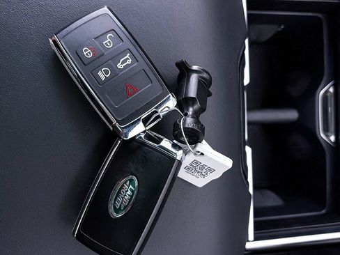 Used 2023 Land Rover Range Rover SE AWD/4WD image 40