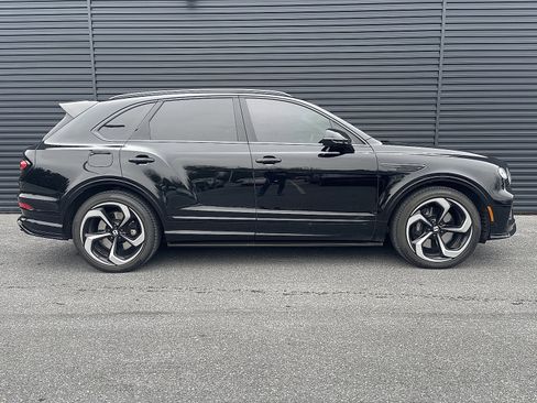 Used 2022 Bentley Bentayga AWD/4WD image 6