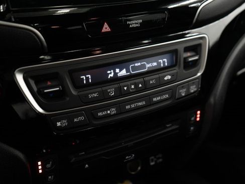 Certified 2022 Honda Pilot Black Edition image 31