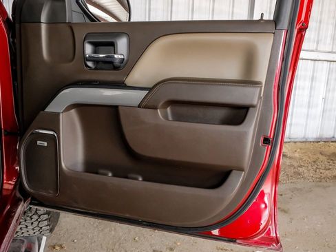 Used 2016 Chevrolet Silverado 1500 LTZ Z71 w/ LTZ Plus Package AWD/4WD image 46