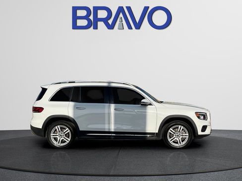 Used 2023 Mercedes-Benz GLB 250 image 4