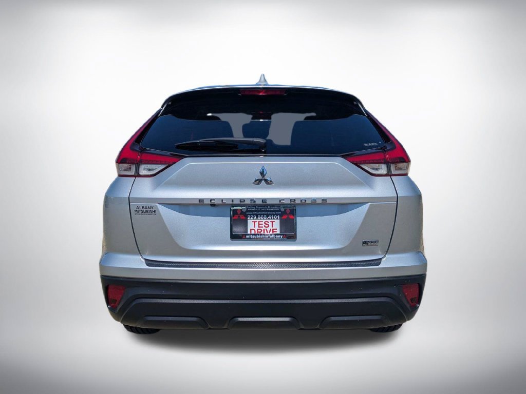 Used 2024 Mitsubishi Eclipse Cross LE AWD/4WD image 4
