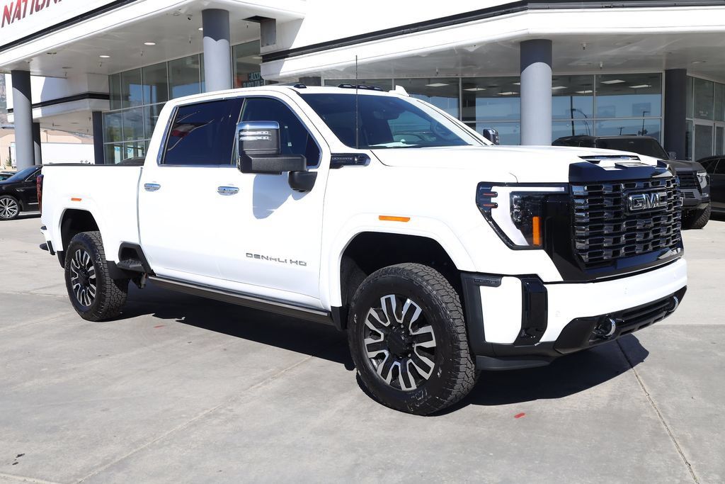New 2026 GMC Sierra 2500 Denali Ultimate AWD/4WD image 8