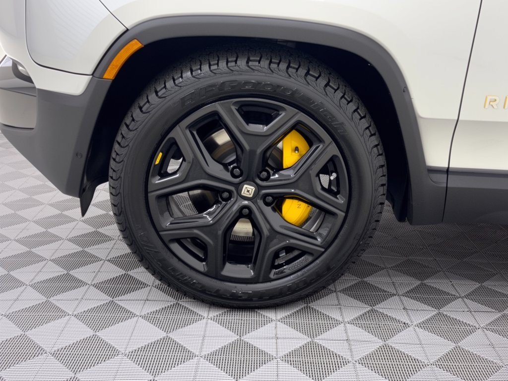 Used 2022 Rivian R1S Launch Edition Quad AWD/4WD image 13
