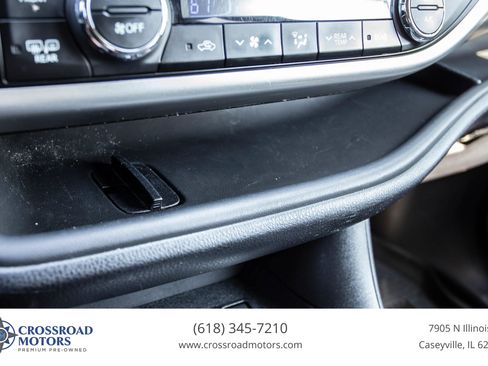 Used 2019 Toyota Highlander SE AWD/4WD image 52