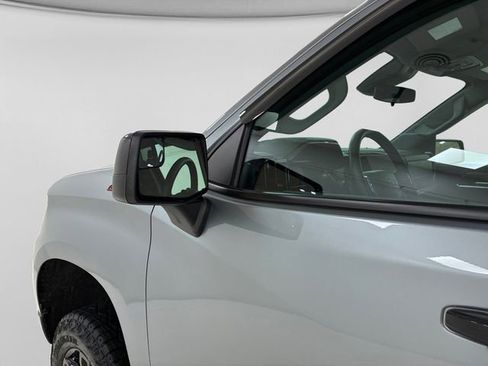 Used 2024 Chevrolet Silverado 1500 LT Trail Boss w/ Convenience Package II image 10