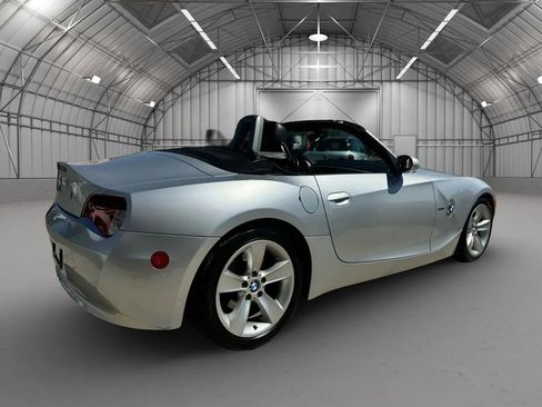 Used 2006 BMW Z4 3.0i RWD image 11