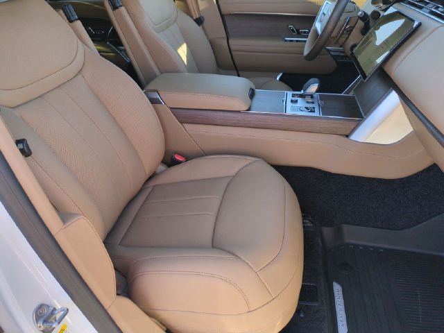 New 2027 Land Rover Range Rover Long Wheelbase Autobiography AWD/4WD image 18
