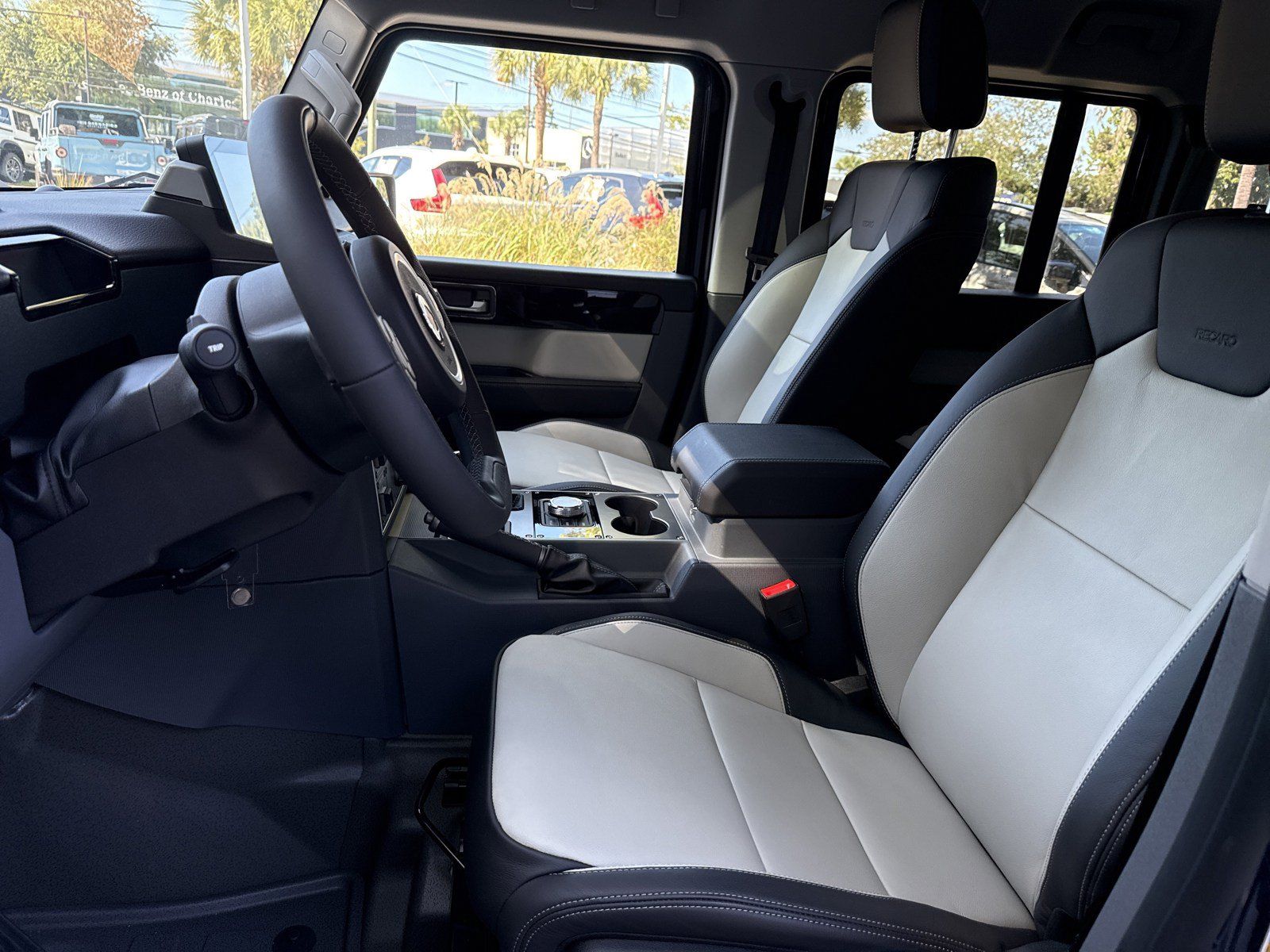Used 2025 INEOS Grenadier Station Wagon AWD/4WD image 13
