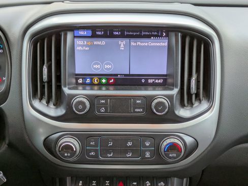 Used 2022 Chevrolet Colorado ZR2 image 18