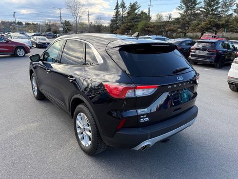 Used 2021 Ford Escape SE w/ Convenience Package AWD/4WD image 10