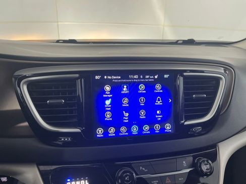 Used 2017 Chrysler Pacifica Touring-L image 67