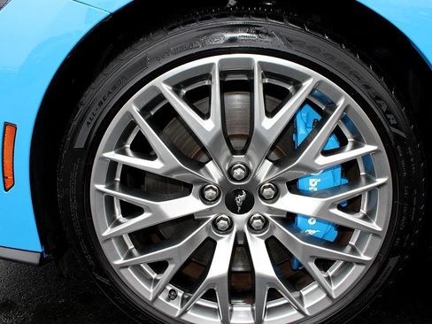 Used 2024 Ford Mustang GT Premium image 13