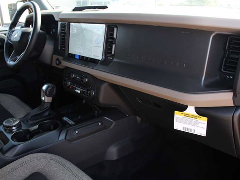 New 2025 Ford Bronco Big Bend image 17