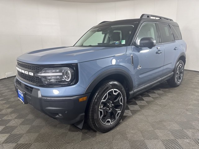 Certified 2025 Ford Bronco Sport Outer Banks w/ Outer Banks Tech Package+ AWD/4WD image 8
