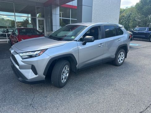 Used 2023 Toyota RAV4 LE AWD/4WD image 1