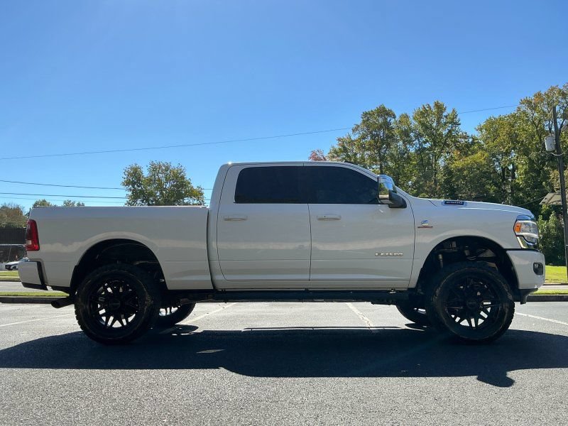 Used 2024 RAM 2500 Laramie AWD/4WD image 4