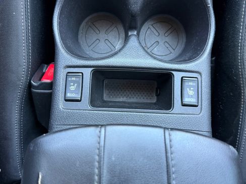Used 2020 Nissan Rogue SV w/ Sun & Sound Touring Package FWD image 35