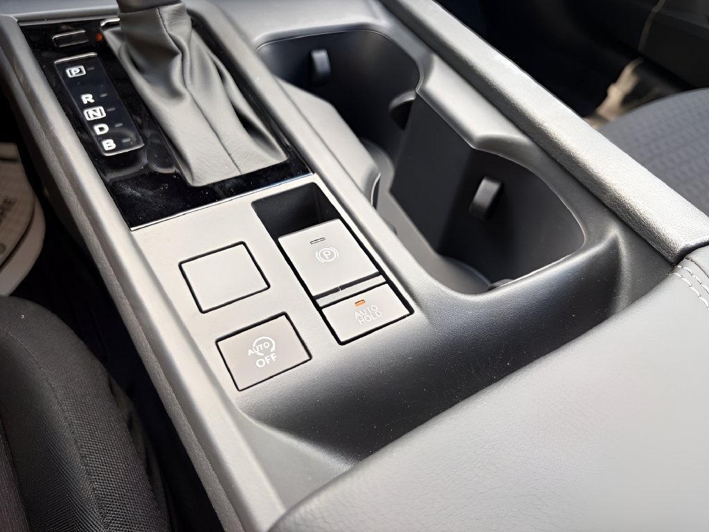 New 2027 Nissan Sentra S w/ Floor Mat Package FWD image 22