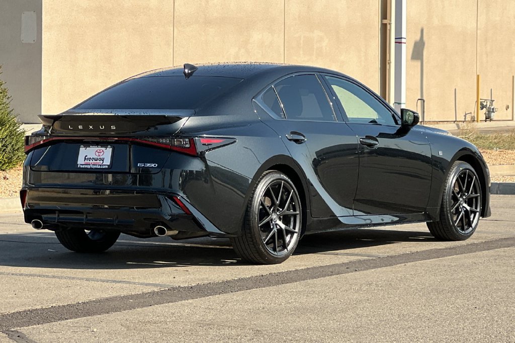 Used 2026 Lexus IS 350 F Sport w/ Accessory Package Z1 RWD image 5