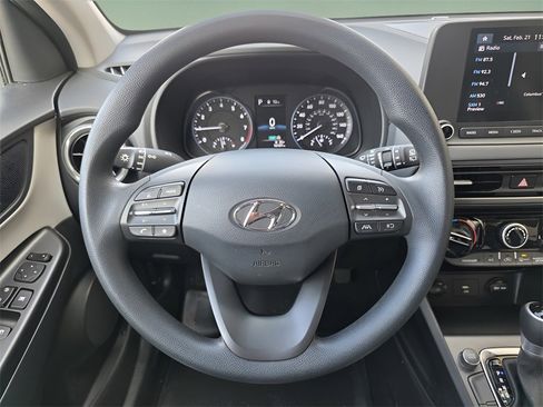 Used 2023 Hyundai Kona SEL image 23