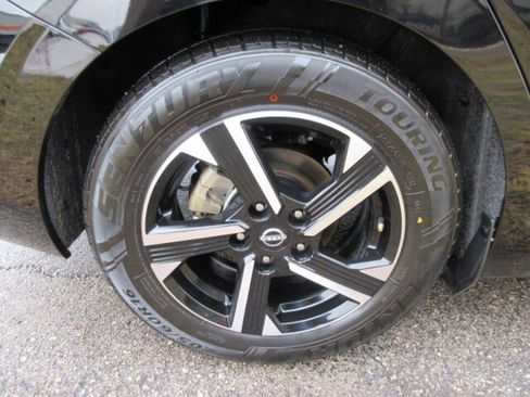 Used 2024 Nissan Sentra SV image 26