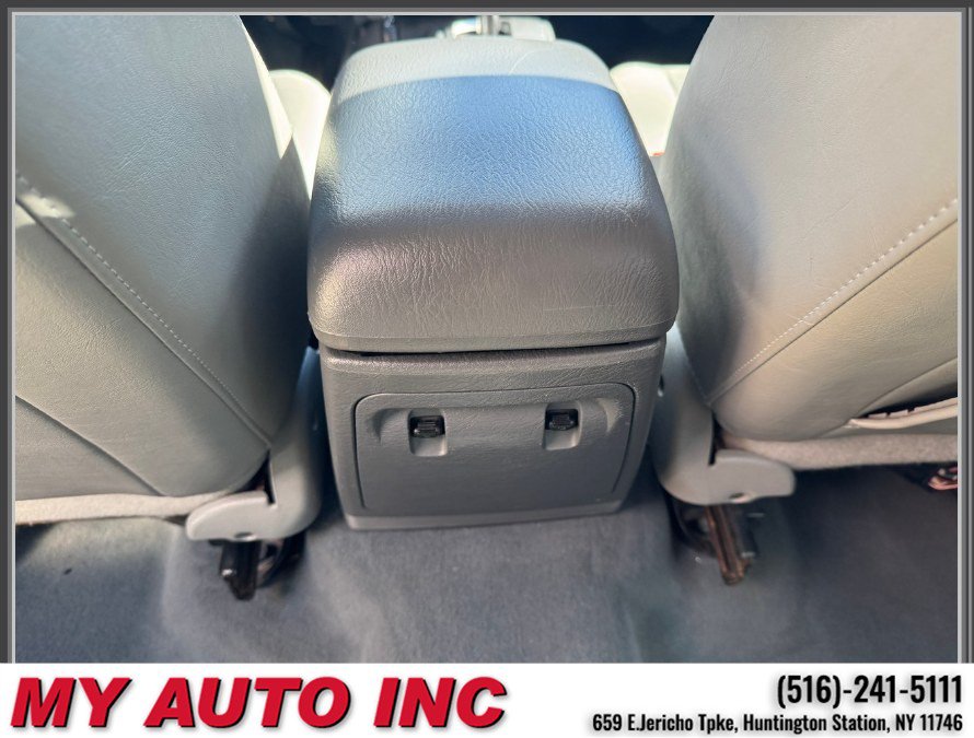 Used 2007 Jeep Liberty Limited AWD/4WD image 15