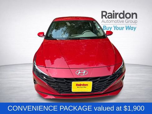 Used 2023 Hyundai Elantra SEL w/ Convenience Package FWD image 2