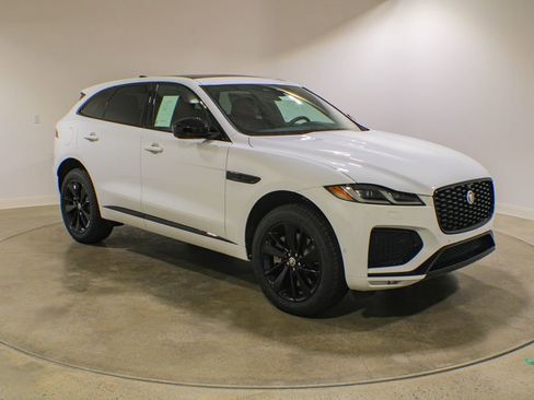 New 2026 Jaguar F-PACE R-Dynamic S AWD/4WD image 7