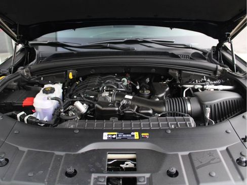 New 2025 Jeep Grand Cherokee Limited w/ Trailer Tow Package image 34