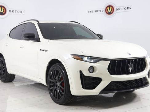 Used 2021 Maserati Levante S image 25