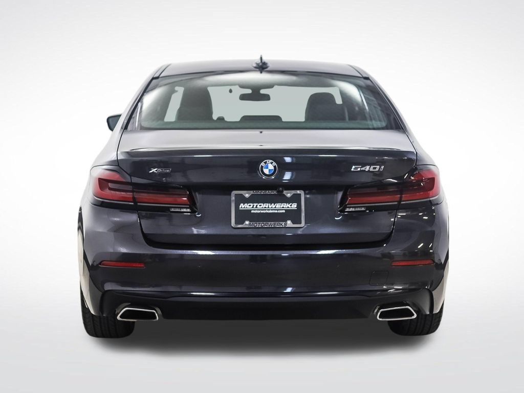 Used 2021 BMW 540i xDrive w/ Premium Package AWD/4WD image 4