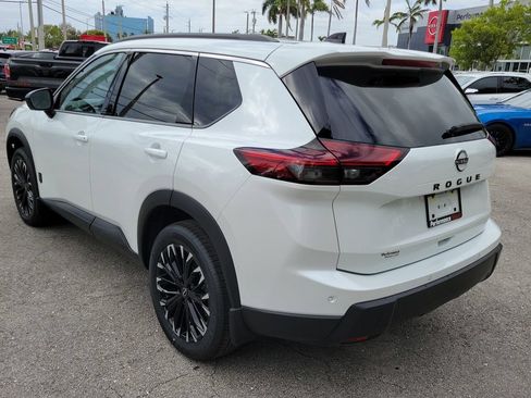 New 2026 Nissan Rogue Dark Armor FWD image 5
