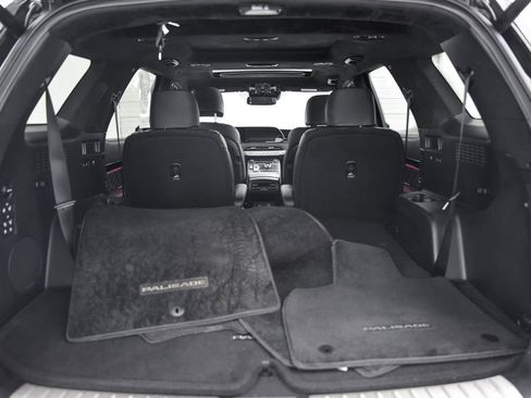 Used 2022 Hyundai Palisade Calligraphy image 13